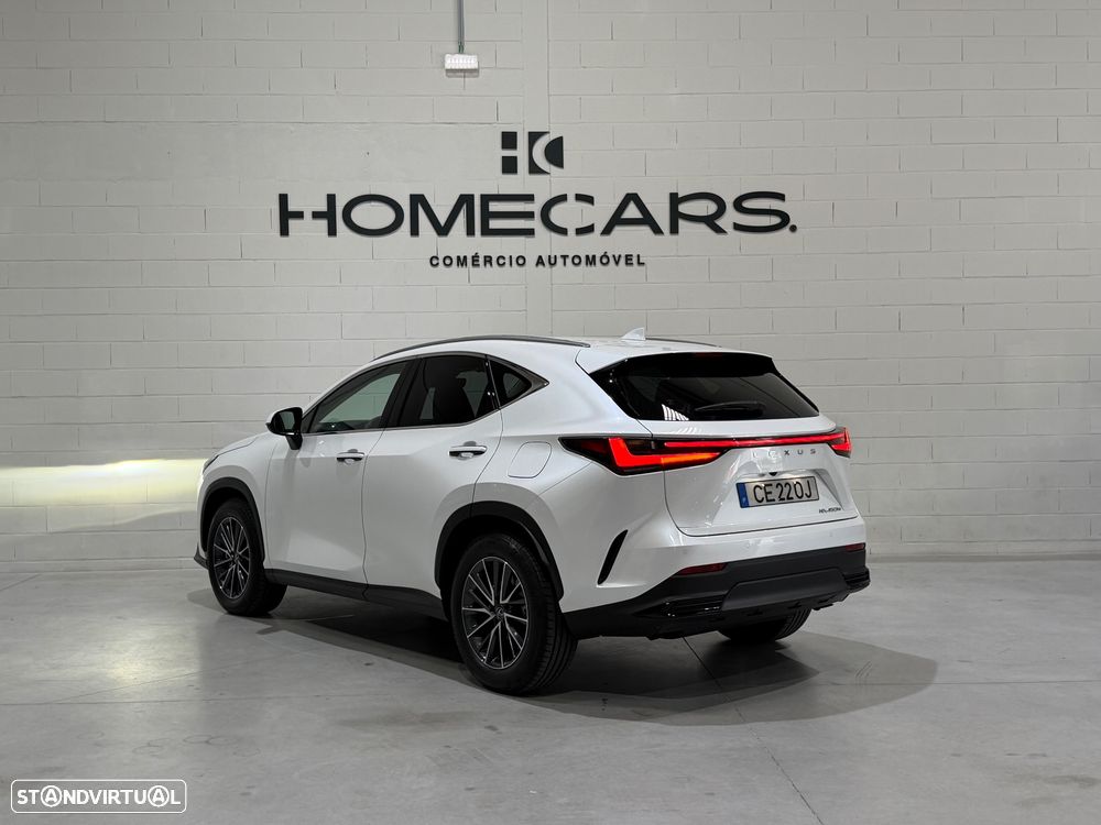 Lexus NX 450h+ Executive - 4