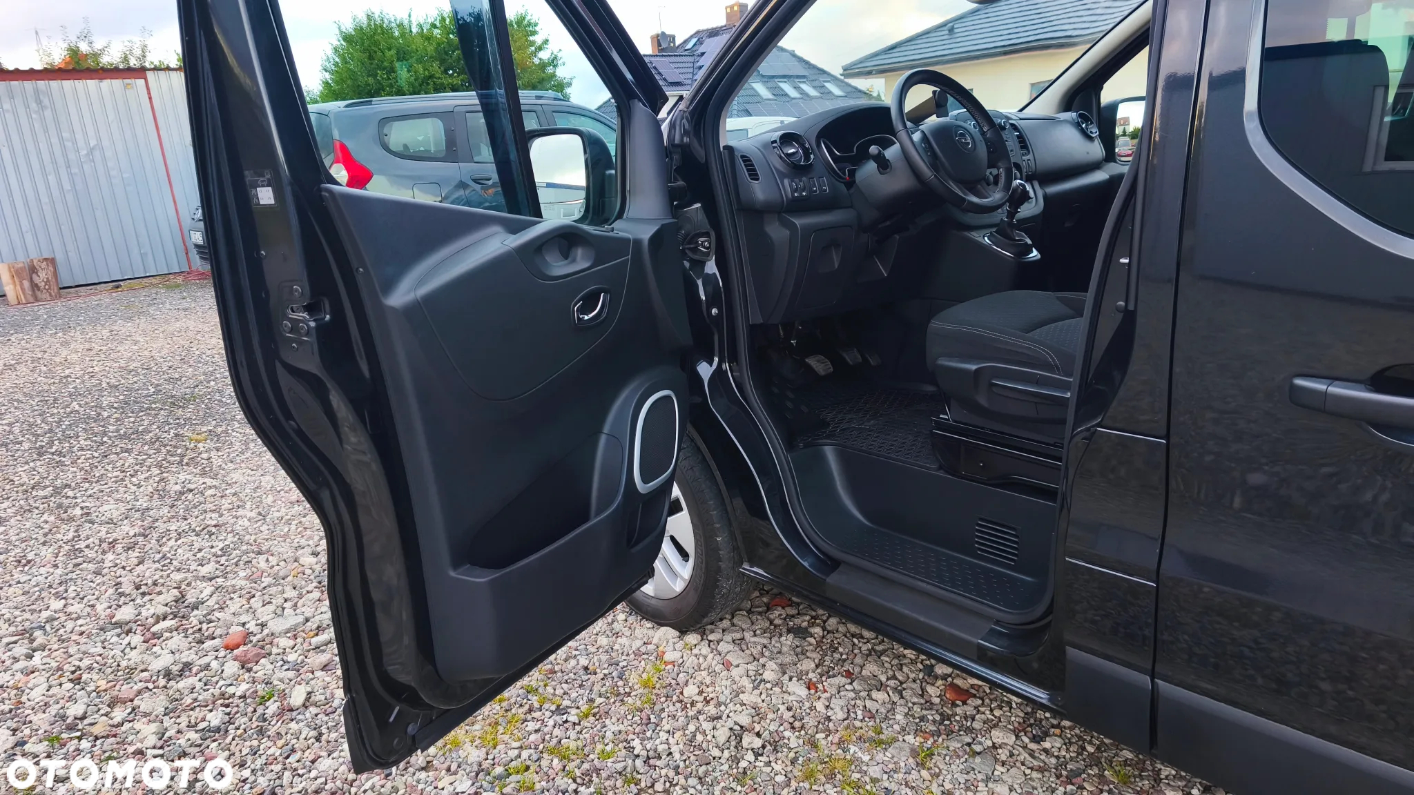 Opel Vivaro - 14