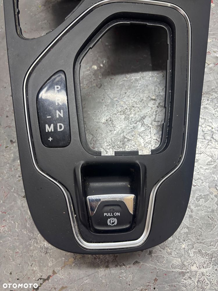 JEEP CHEROKEE KL LIFT 2019- PANEL TUNELU SRODKOWEGO - 2