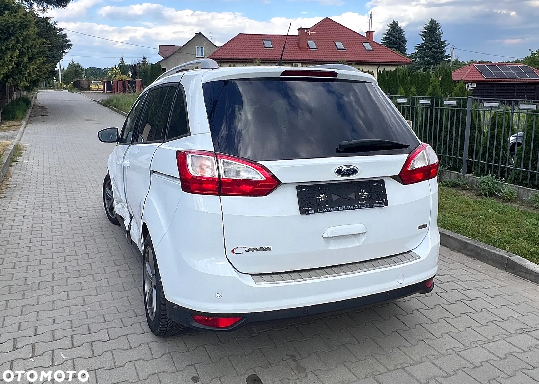 Ford Grand C-MAX - 14