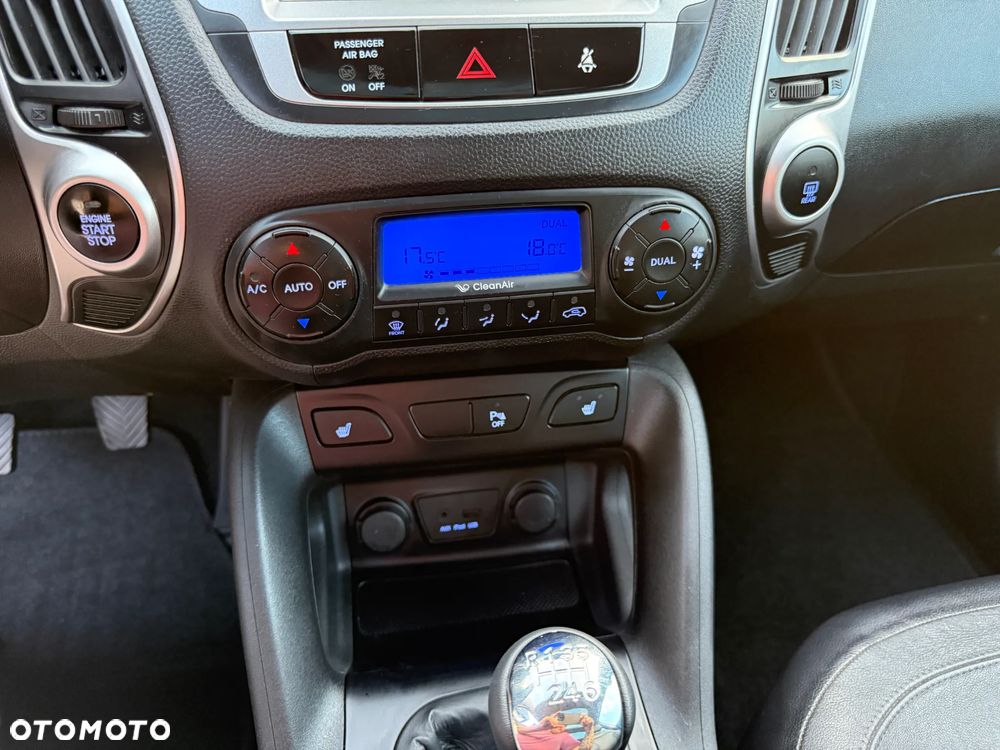 Hyundai ix35 2.0 CRDi 4WD Premium - 28