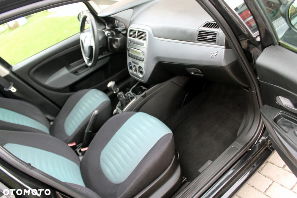 Fiat Punto 1.4 16V Dynamic - 13