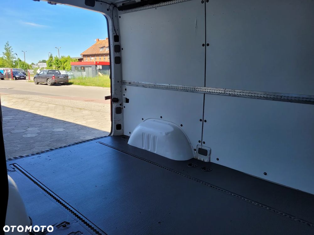Volkswagen CRAFTER - 17