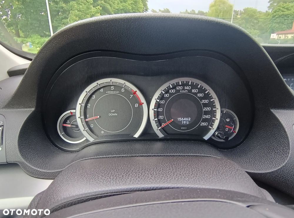 Honda Accord 2.0 Executive - 16