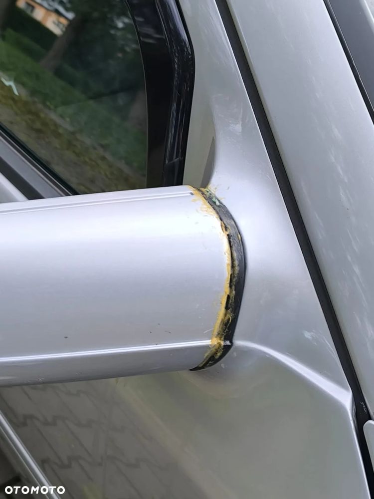 Mercedes-Benz Klasa C 180 Elegance - 11