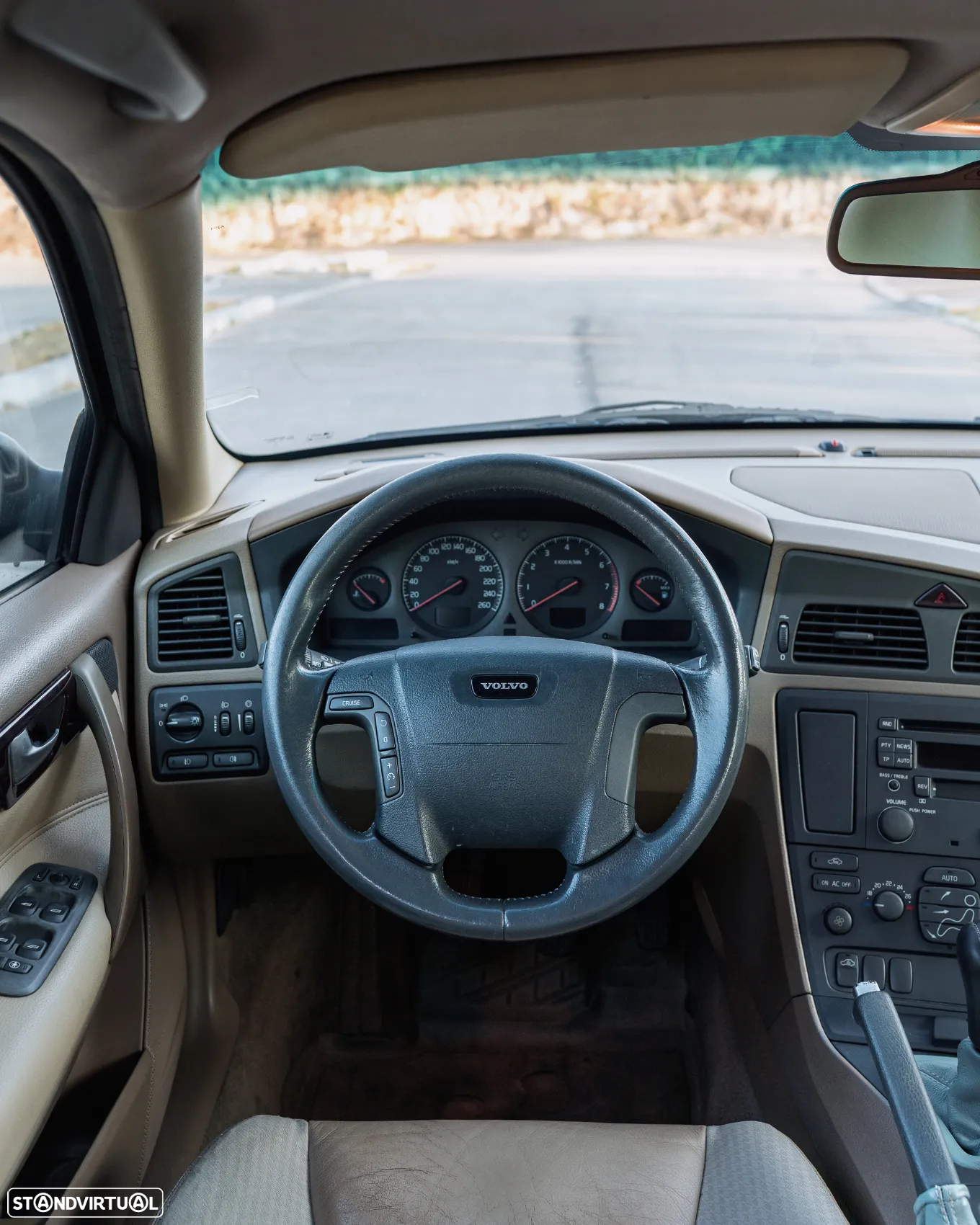 Volvo V70 2.0 T - 11