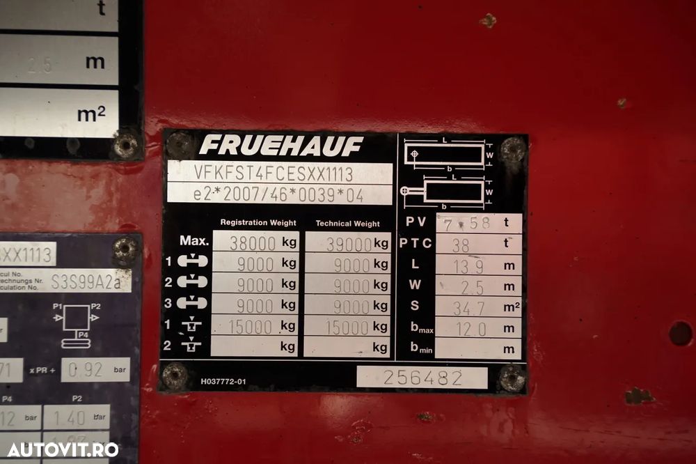 Fruehauf / SEMIREMORCĂ CU PRELATĂ (CURTAINSIDER) / TRANSPORT PALETI / PLATFORMĂ HIDRAULICĂ DHOLLANDIA - 2.000 KG / PODEA REZISTENTĂ (HEAVY-DUTY) / AXĂ LIFTABILĂ / AXE SAF / - 34