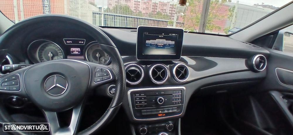 Mercedes-Benz CLA 180 - 10