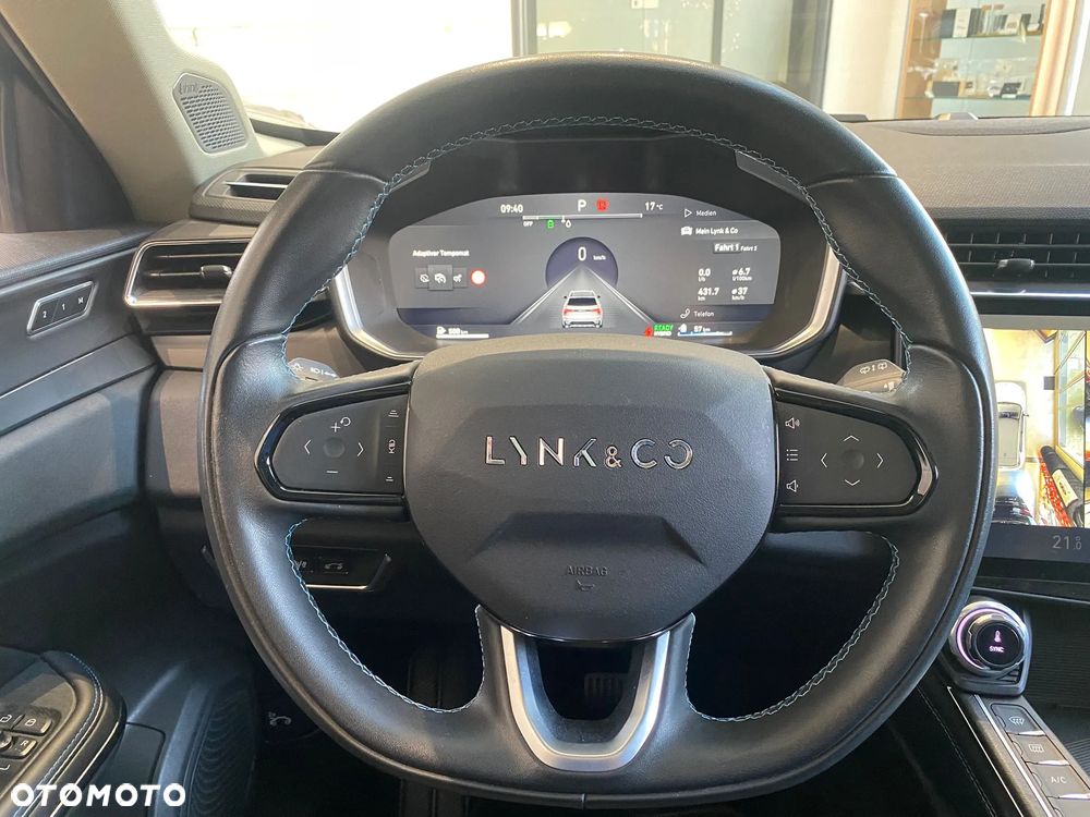 Lynk & Co 01 Standard - 14