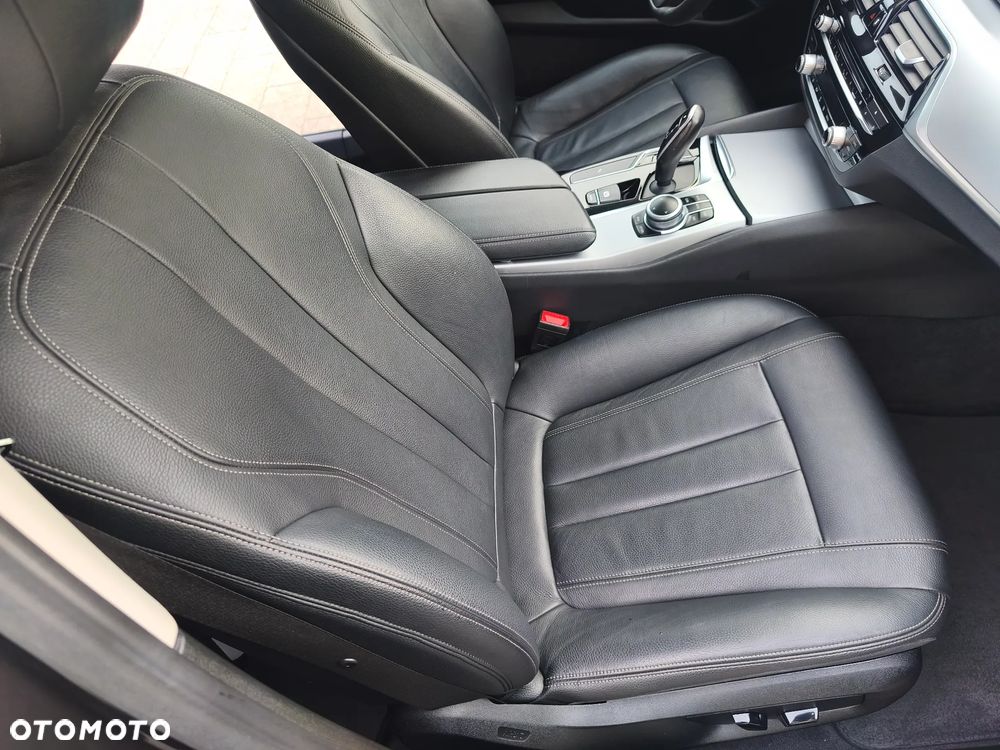 BMW Seria 5 520d Modern Line - 22