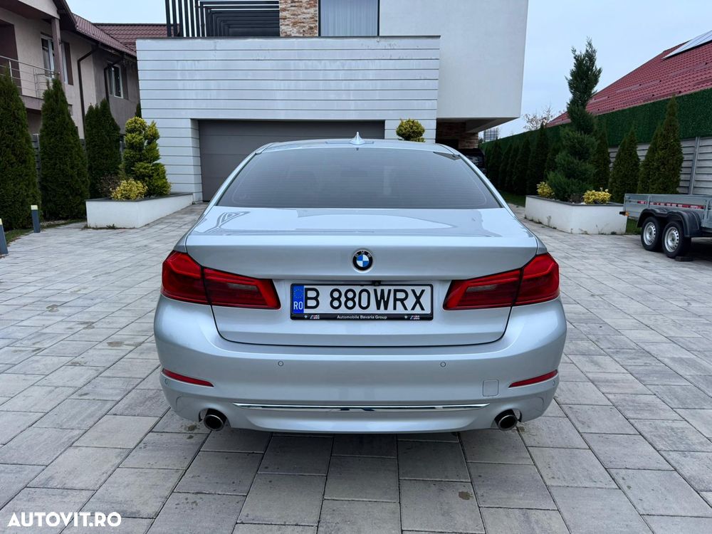 BMW Seria 5 520i Aut. Luxury Line - 4