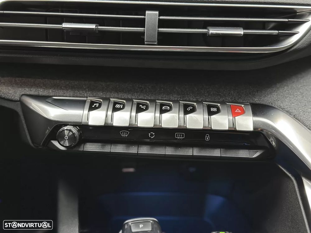 Peugeot 3008 BlueHDi 130 Stop & Start EAT8 Allure - 28
