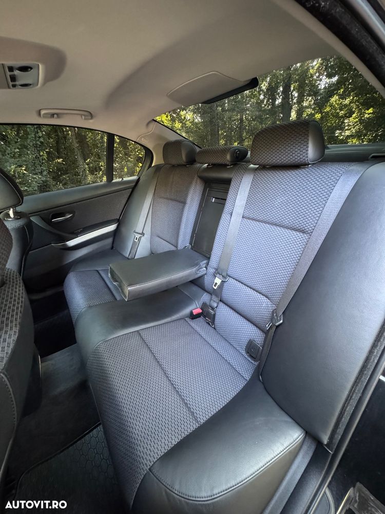 BMW Seria 3 320d xDrive - 10