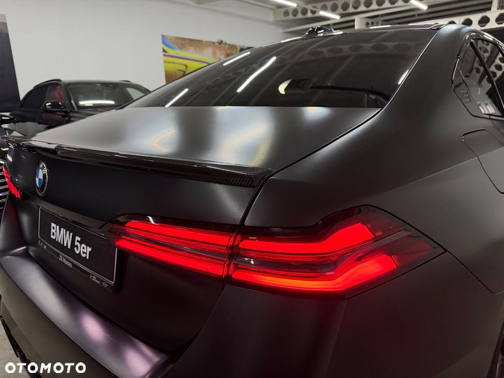 BMW Seria 5 520d xDrive mHEV M Sport - 18