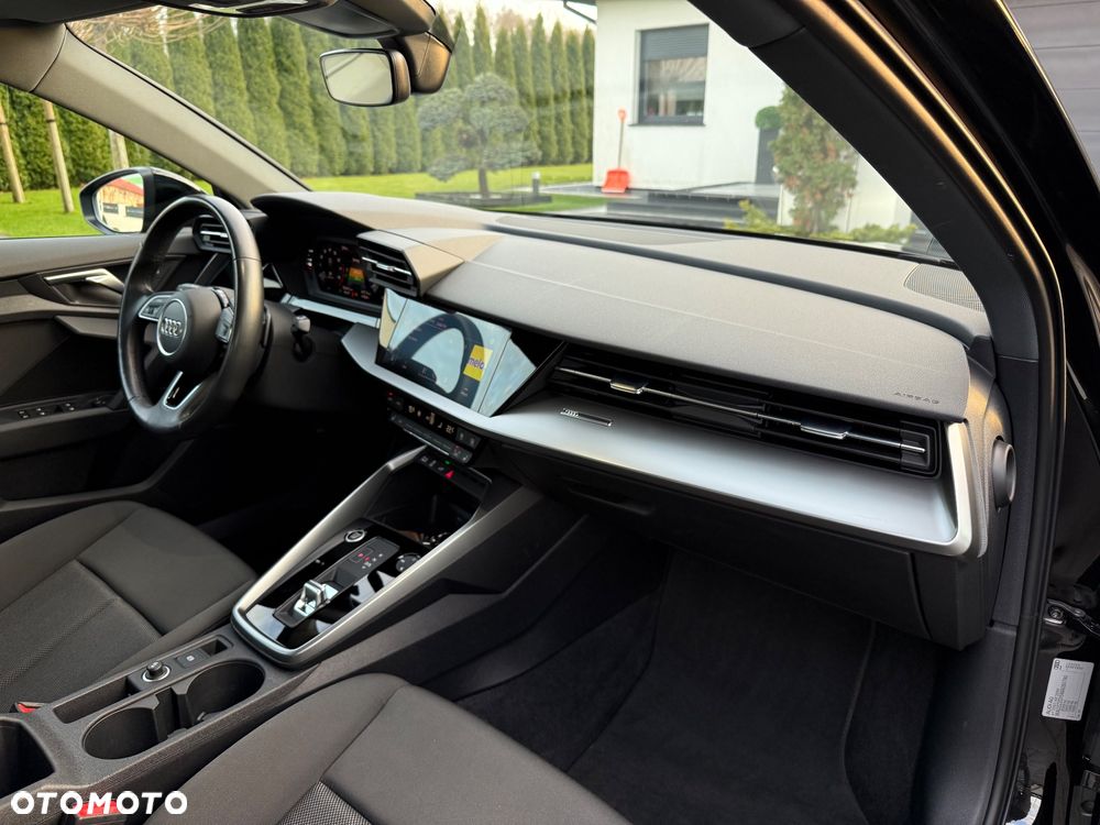 Audi A3 Sportback 40 TFSIe S tronic S line - 31