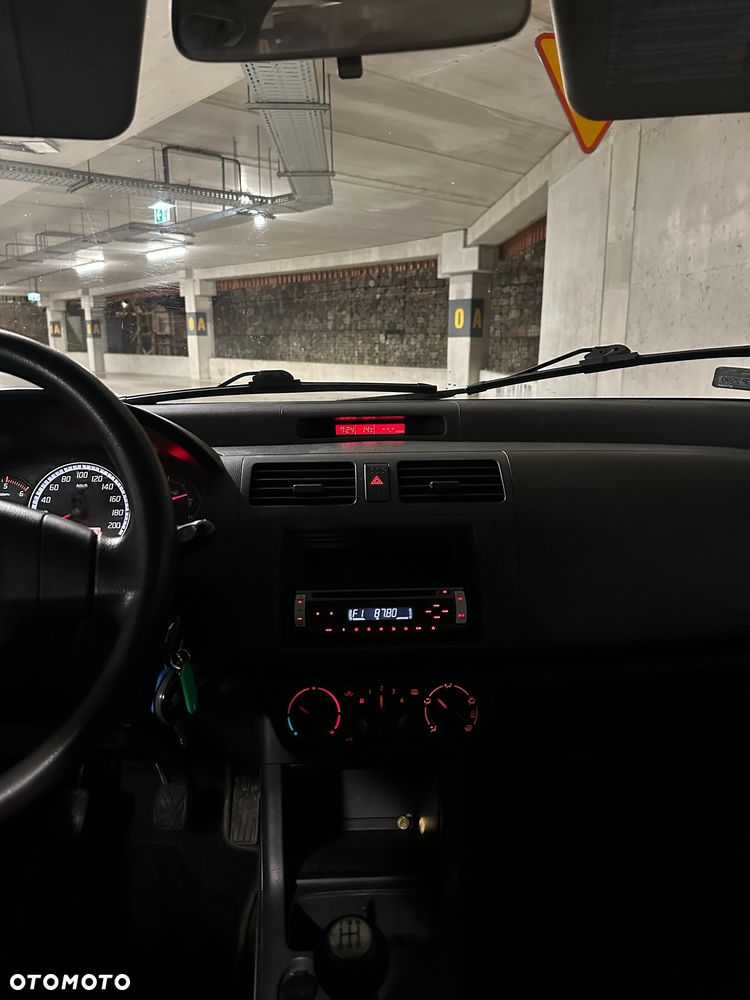 Suzuki Swift 1.3 DDiS Club - 16