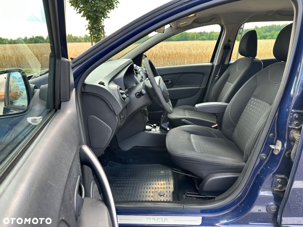 Dacia Logan 1.2 16V Laureate - 19