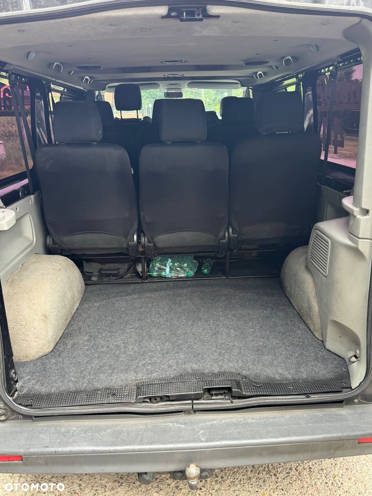 Opel Vivaro L2H1 2.9t - 10