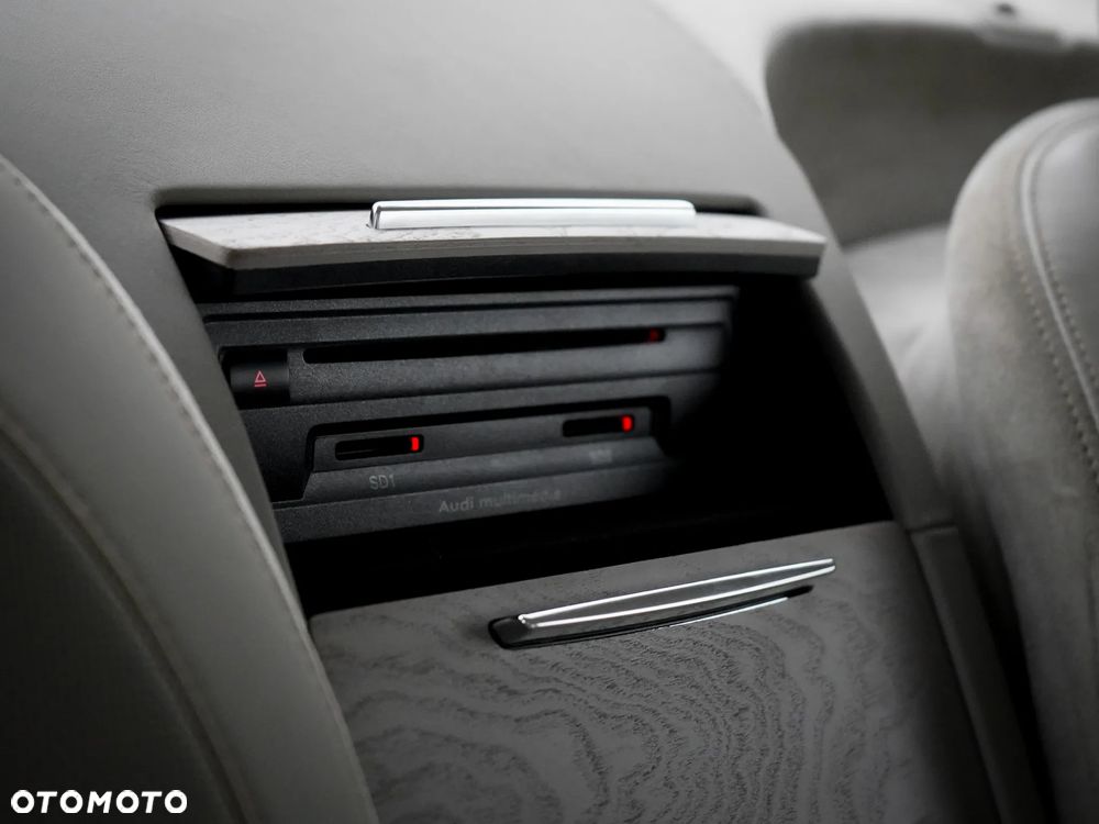 Audi A8 W12 6.3 FSI quattro tiptronic Lang - 35