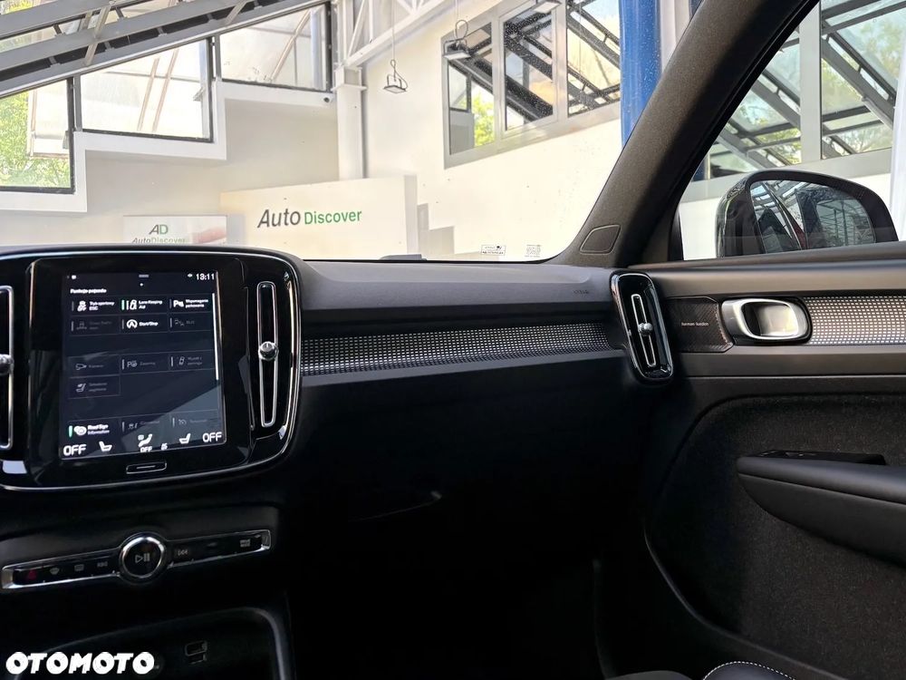 Volvo XC 40 T5 AWD R-Design - 19