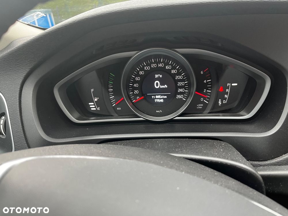 Volvo V40 D2 Geartronic Momentum - 4