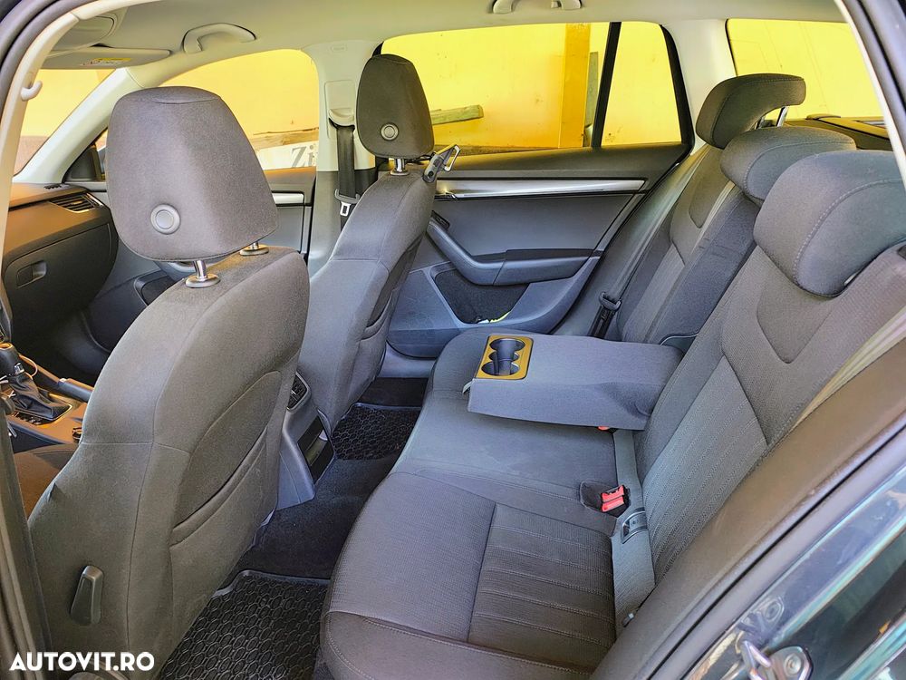 Skoda Octavia 1.5 TSI DSG Style - 8