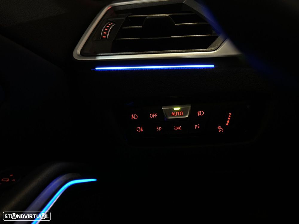 BMW 318 d Touring Line Luxury Auto - 27