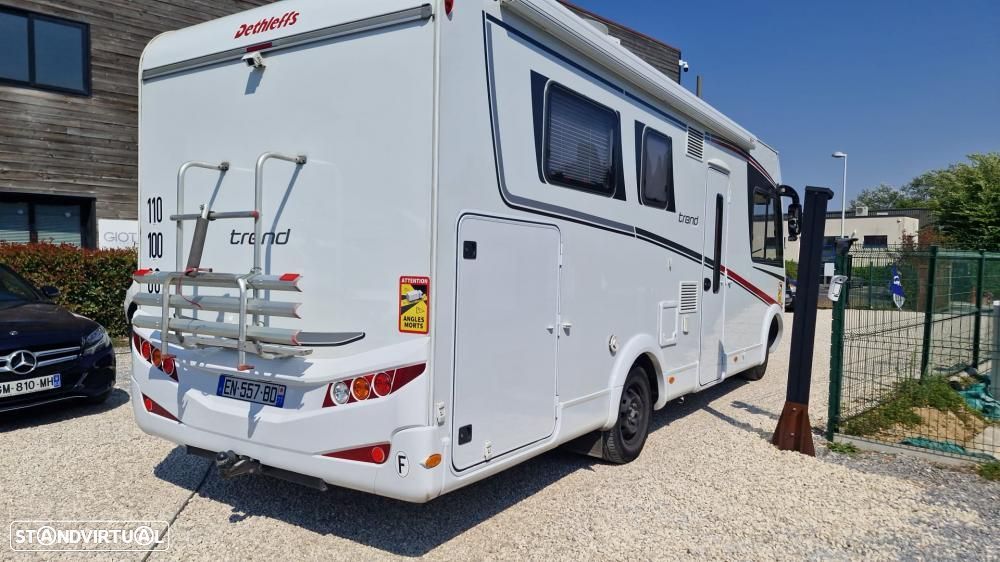 Dethleffs Trend I7057 cama central e basculante - 11