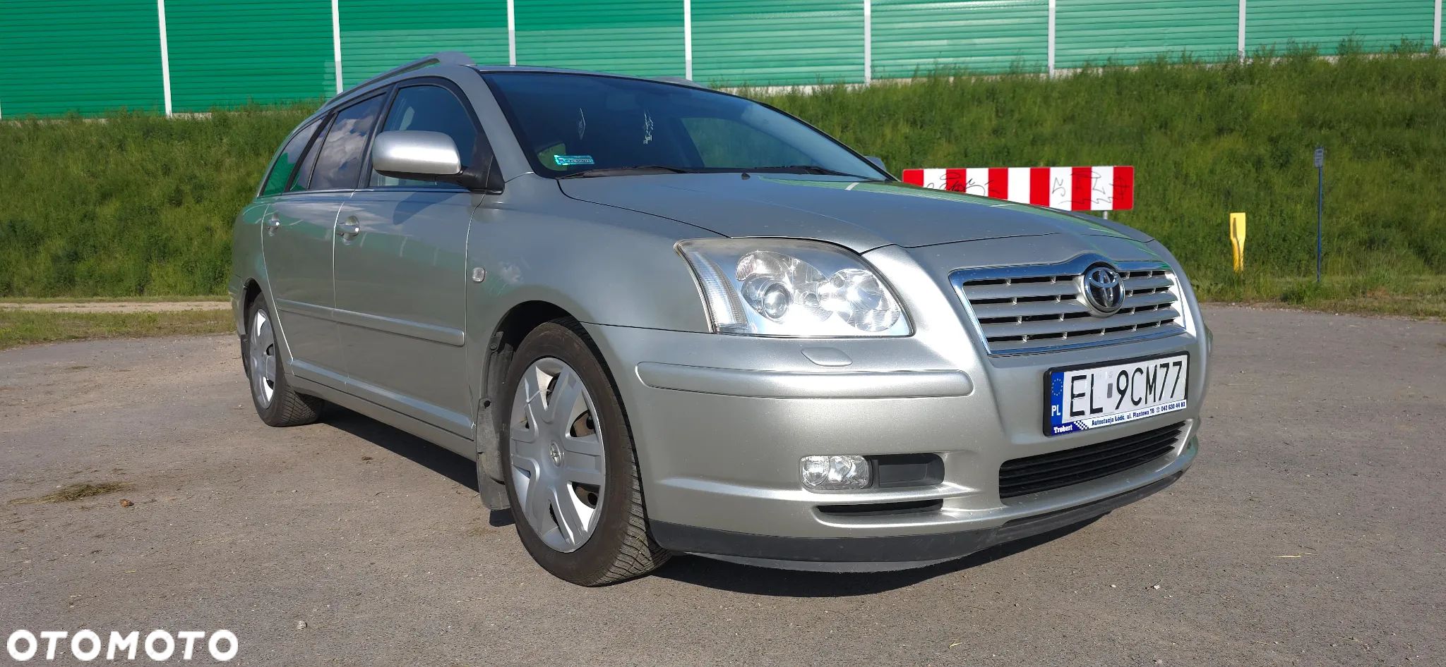Toyota Avensis - 1