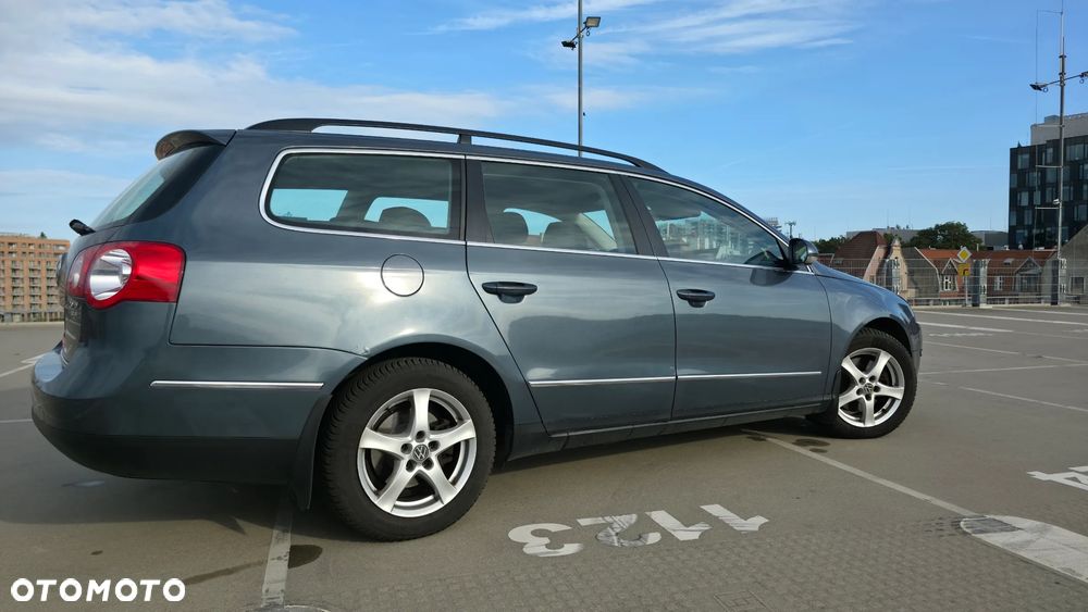 Volkswagen Passat 2.0 TDI DPF Comfortline - 4