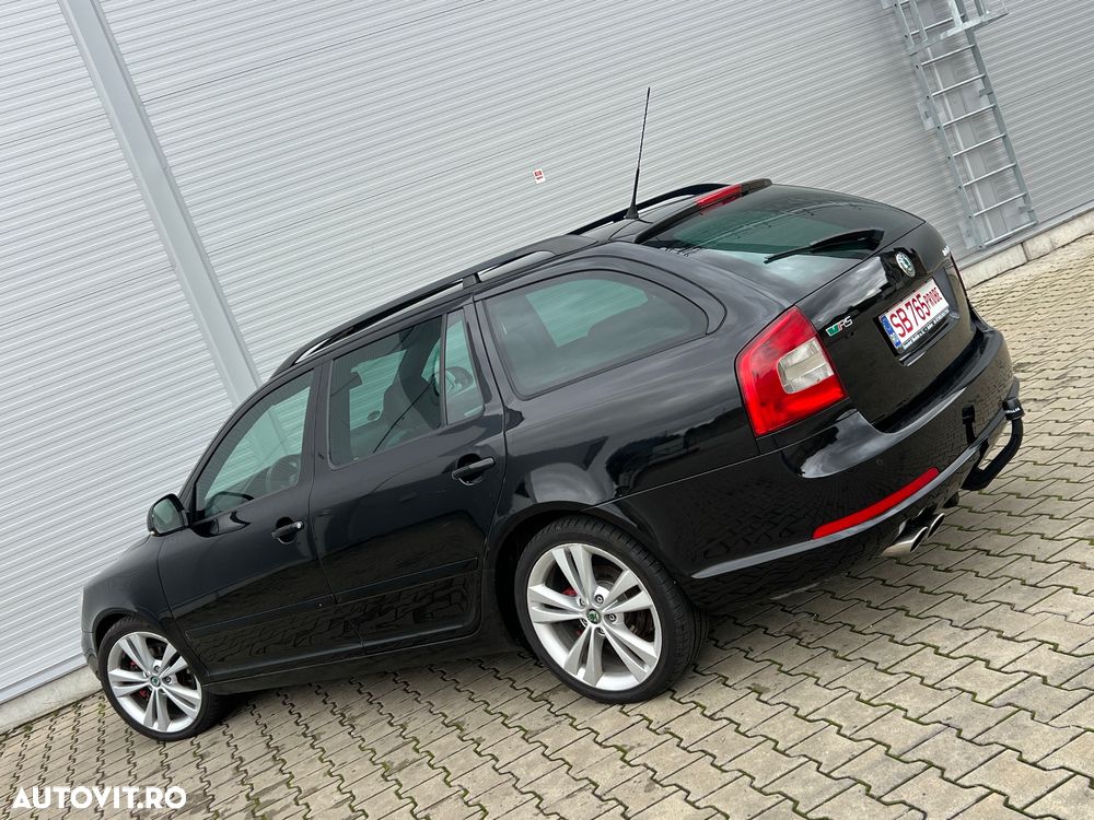 Skoda Octavia Combi 2.0 TDI RS - 3