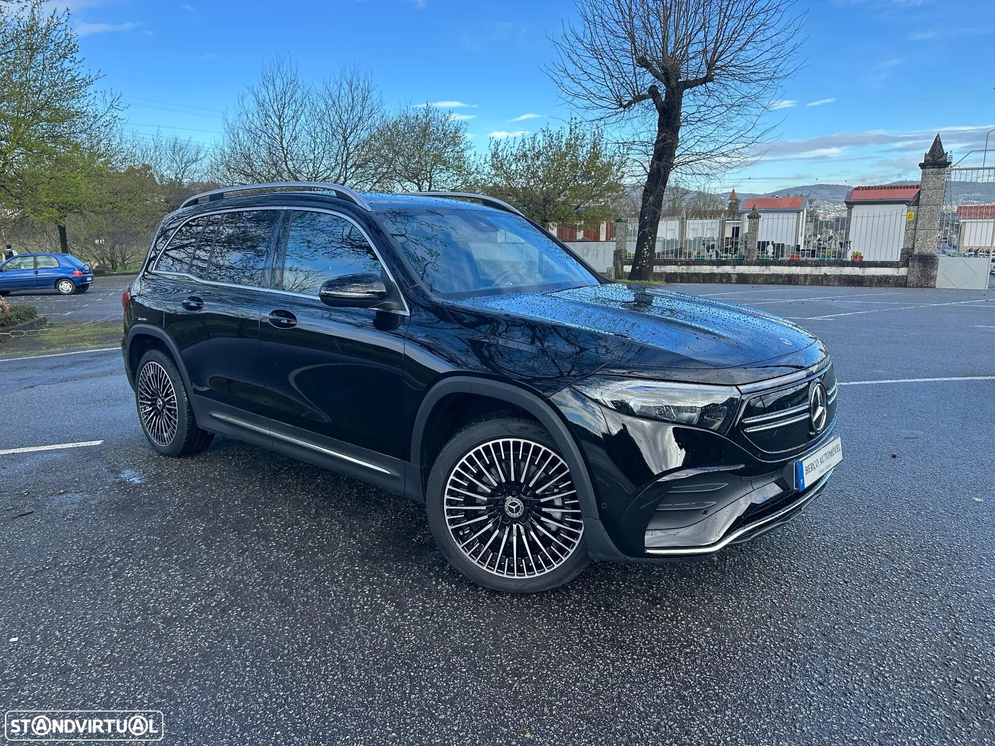 Mercedes-Benz EQB 350 4Matic AMG Line - 1