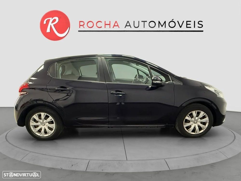Peugeot 208 1.2 PureTech Active - 5