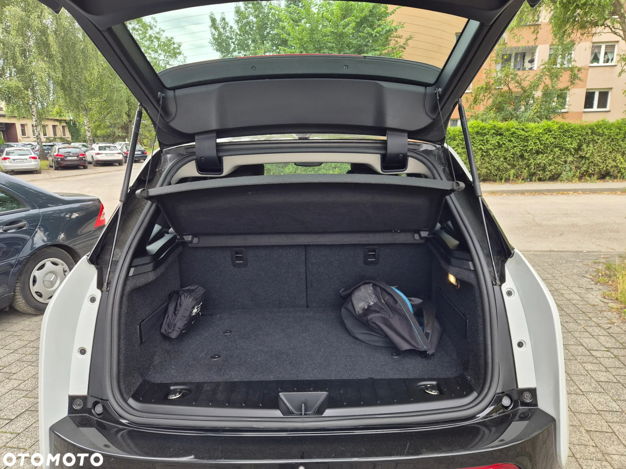 BMW i3 (60 Ah) - 19