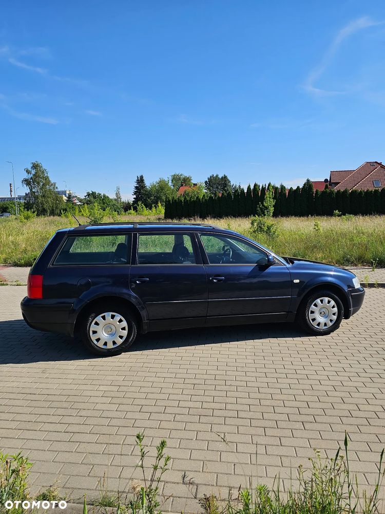 Volkswagen Passat - 8