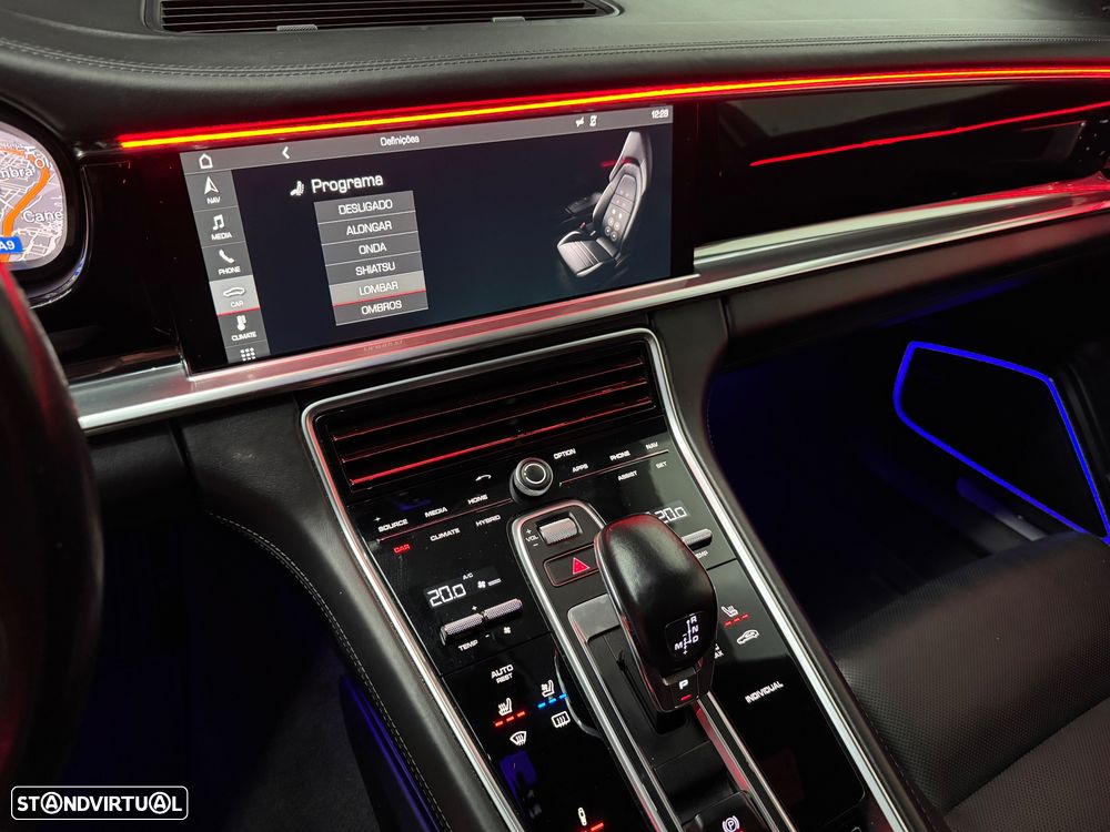 Porsche Panamera Sport Turismo 4 E-Hybrid - 13