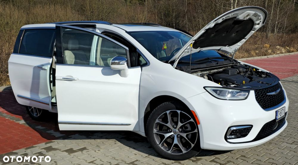 Chrysler Pacifica - 9