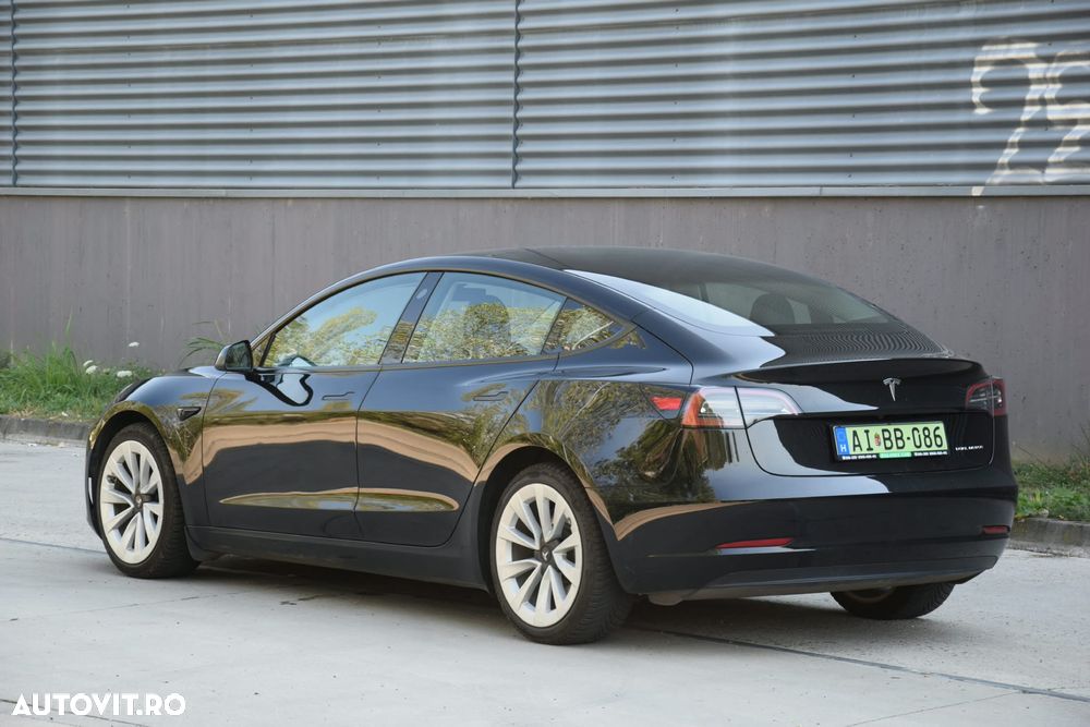 Tesla Model 3 Long Range AWD Premium - 2