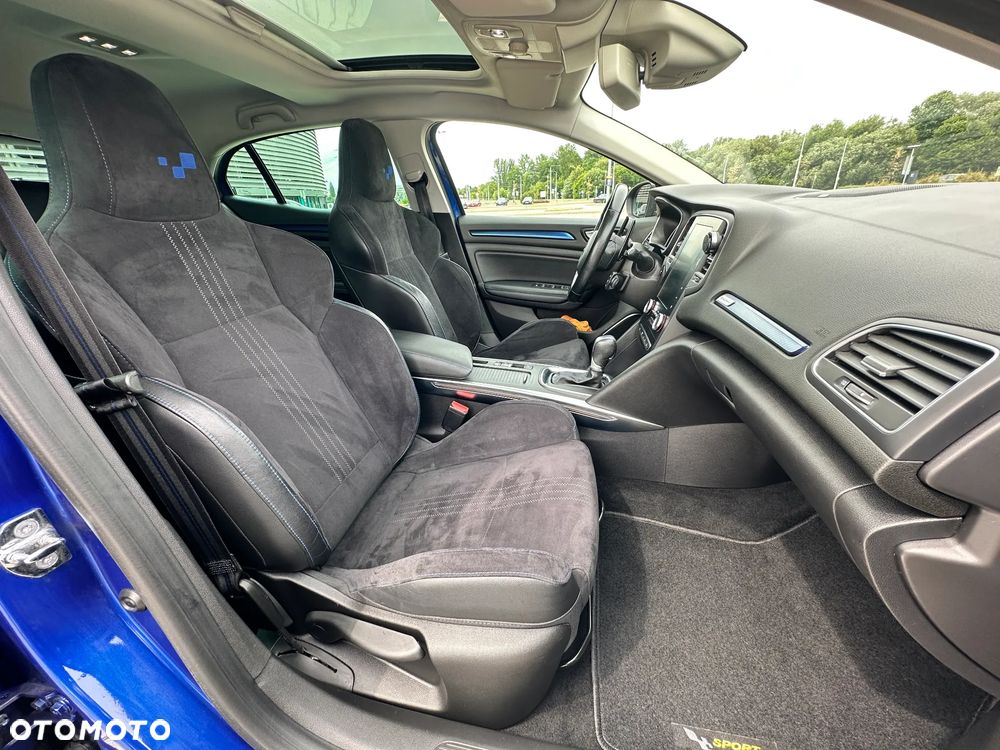 Renault Megane ENERGY TCe 205 EDC GT - 28