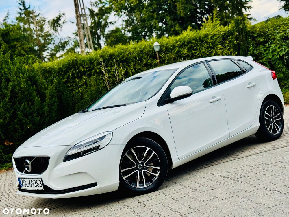 Volvo V40 D4 Drive-E Momentum - 19
