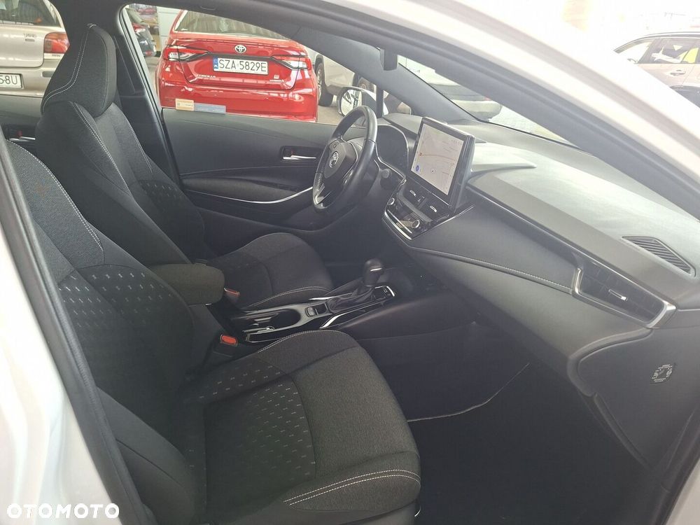 Toyota Corolla - 11