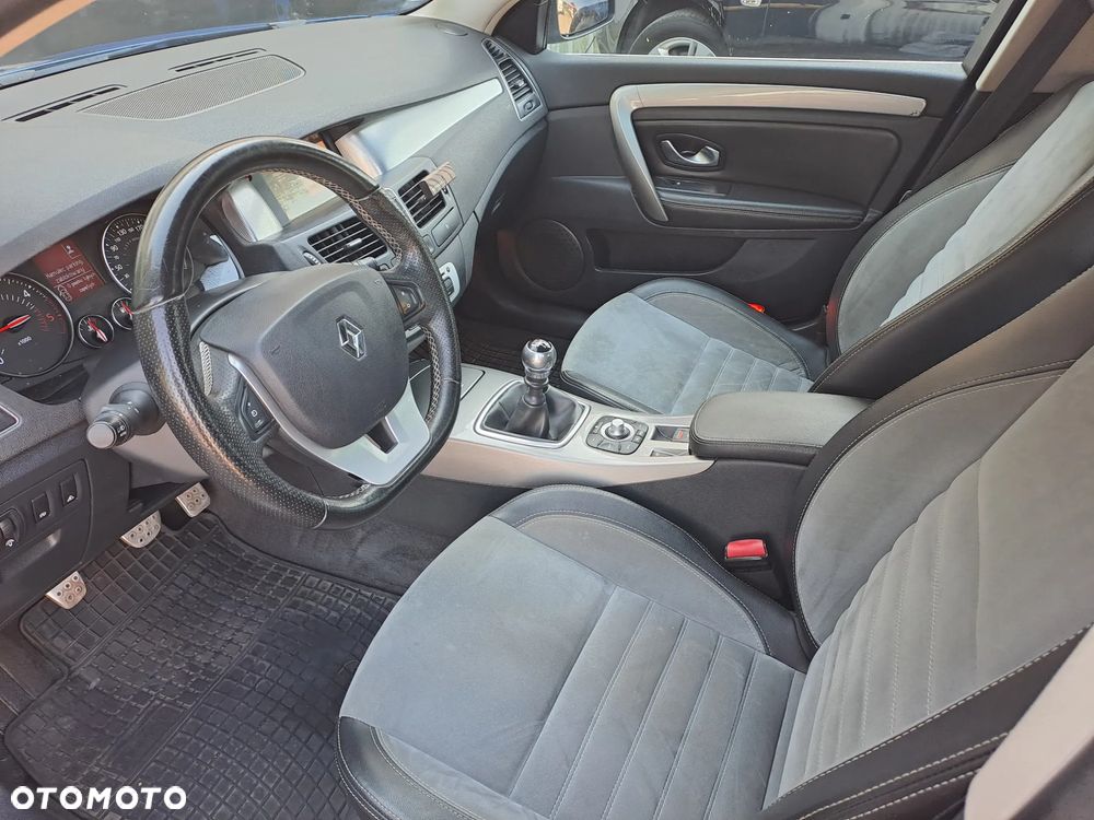 Renault Laguna Grandtour 2.0 dCi FAP Expression - 30
