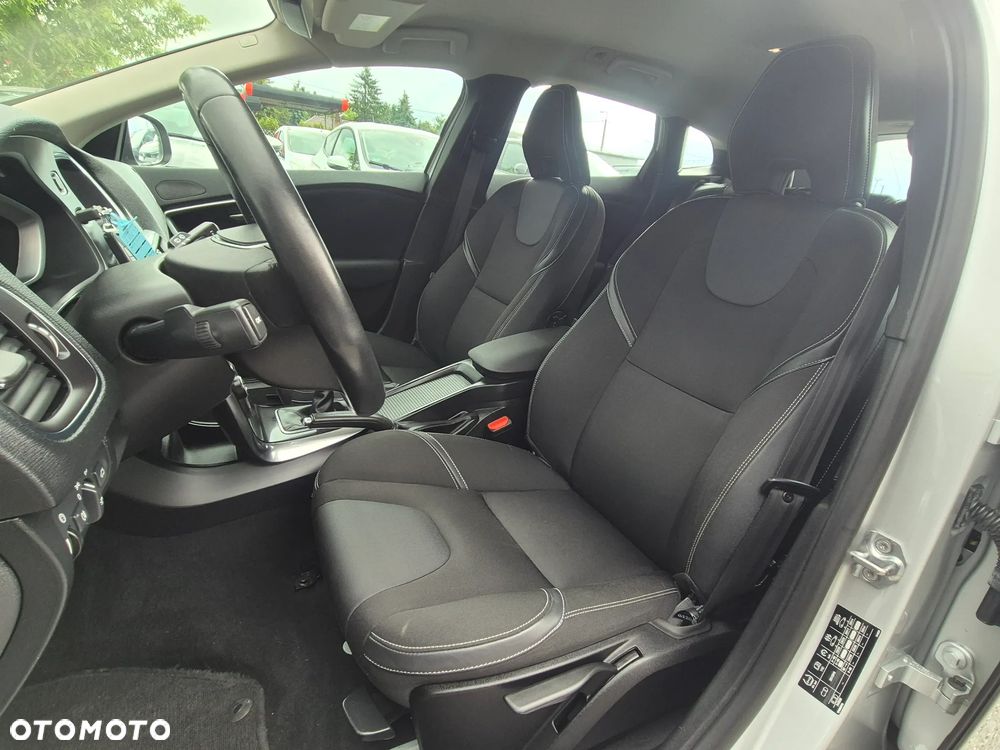 Volvo V40 D2 Drive-E SCR Dynamic Edition - 27