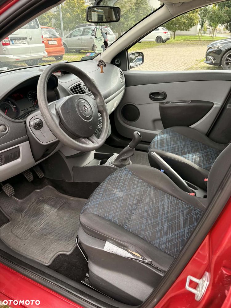 Renault Clio 1.2 16V Dynamique - 8