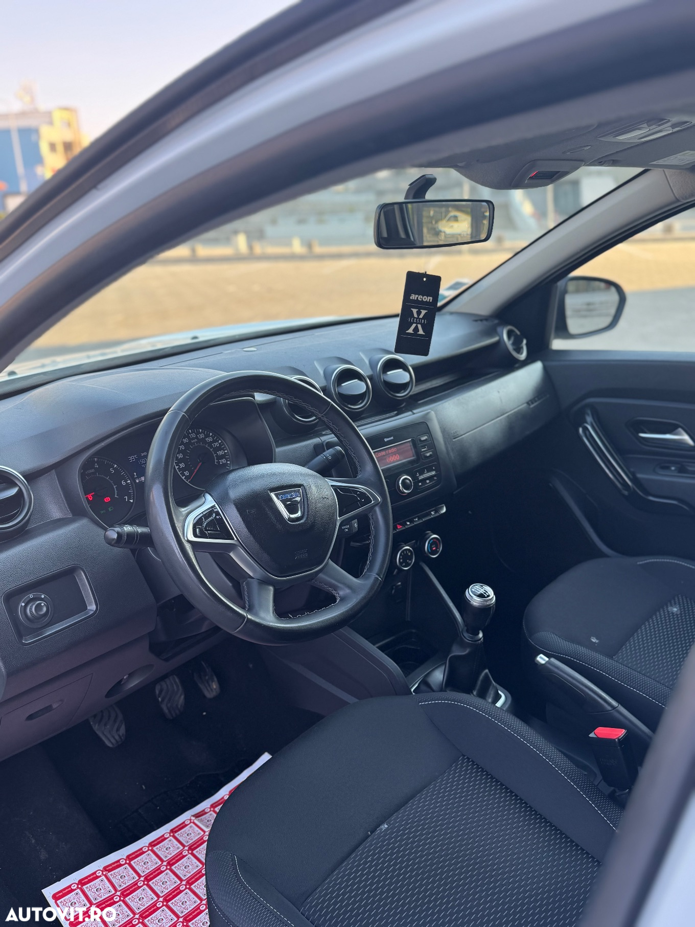 Dacia Duster 1.5 Blue dCi 4WD Comfort - 9