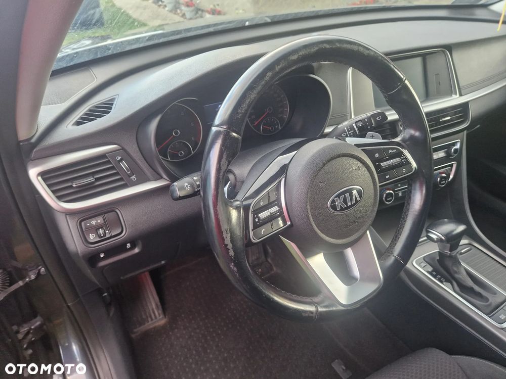 Kia Optima - 14