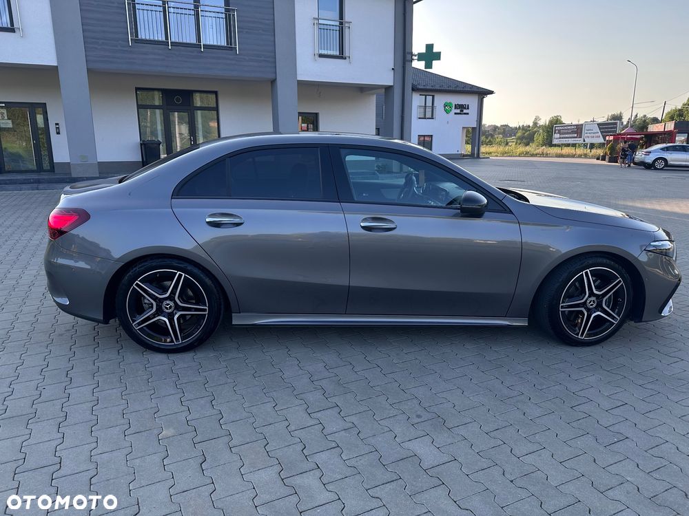Mercedes-Benz Klasa A 220 4-Matic AMG Line 7G-DCT - 14