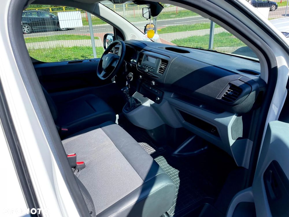Peugeot EXPERT TRAVELLER - 13