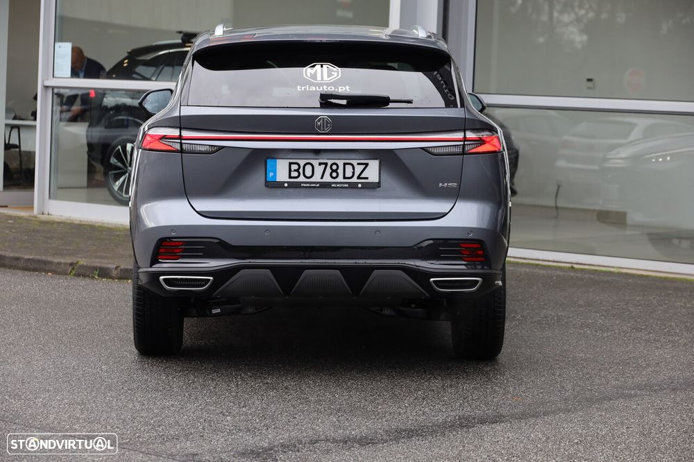 MG HS 1.5 T Luxury AT - 8