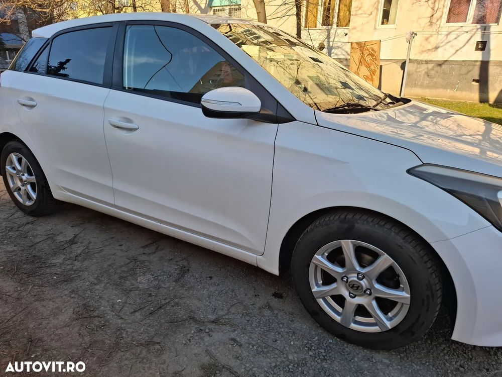 Hyundai i20 - 3